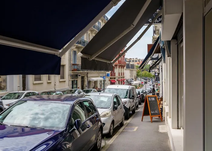 Helder By Interhome Lejlighed